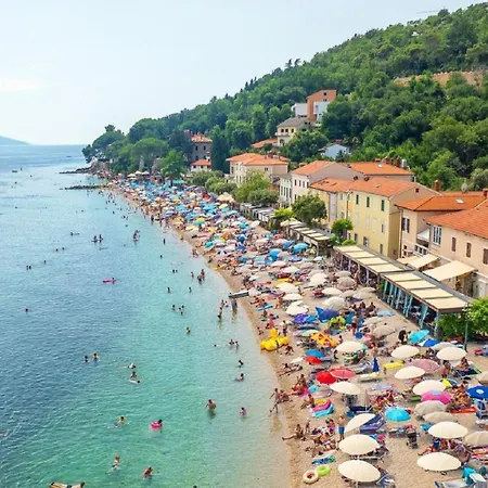 Haus Natura דירה Jurdani