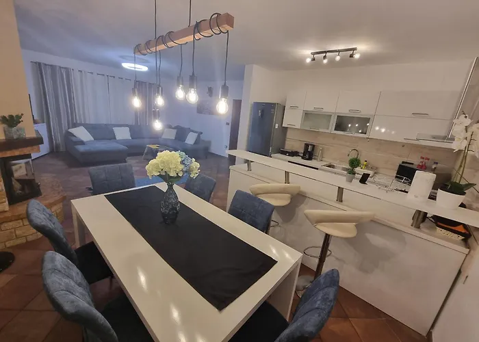Haus Natura Apartment Jurdani