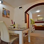 Haus Natura Appartement Jurdani