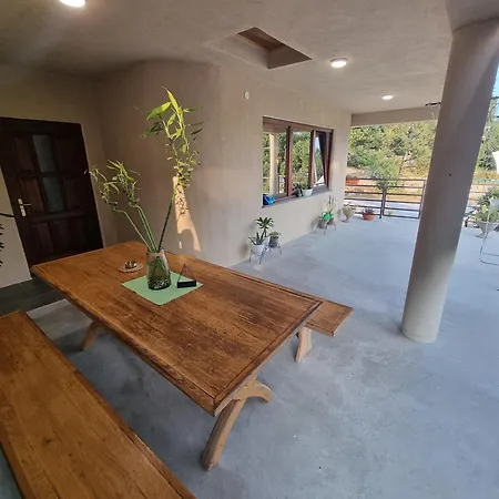Haus Natura Lägenhet Jurdani